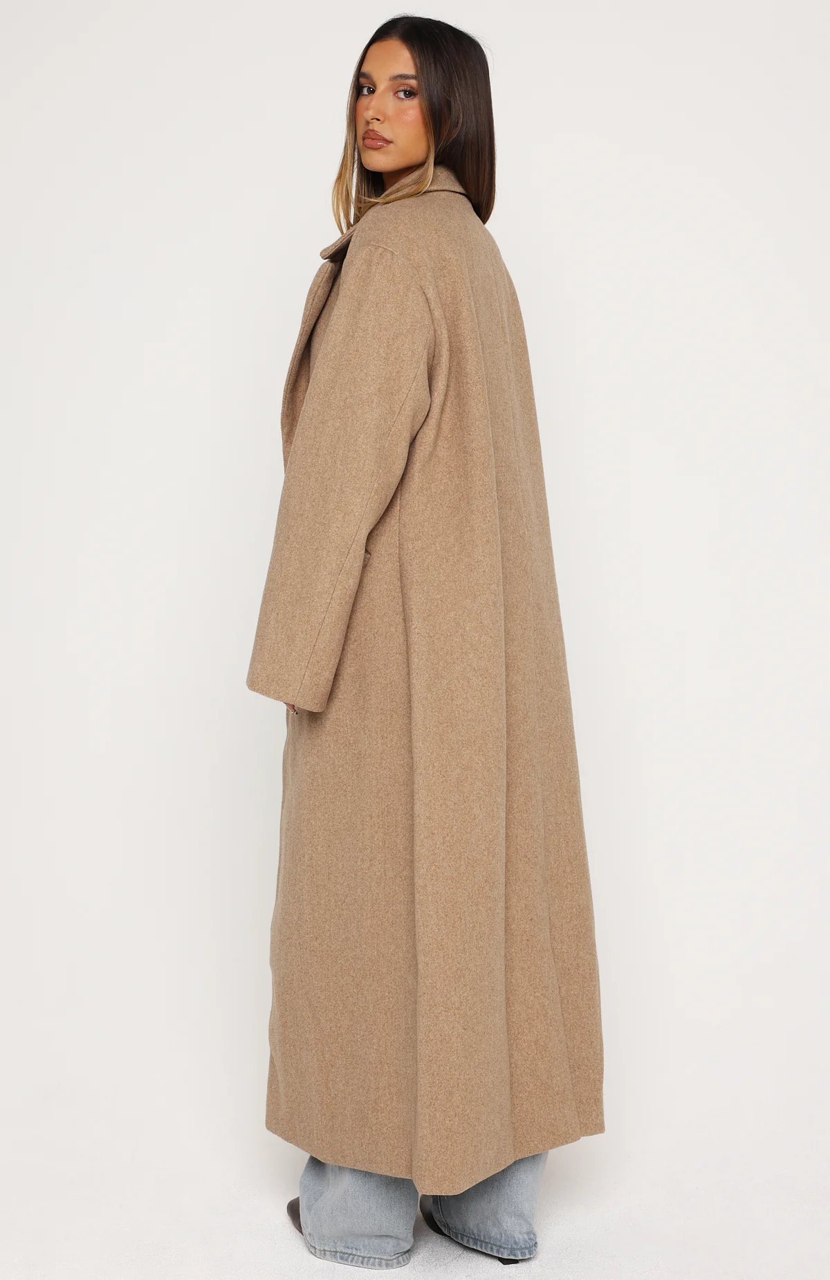 Side Eye Oversized Coat Beige - Image 4