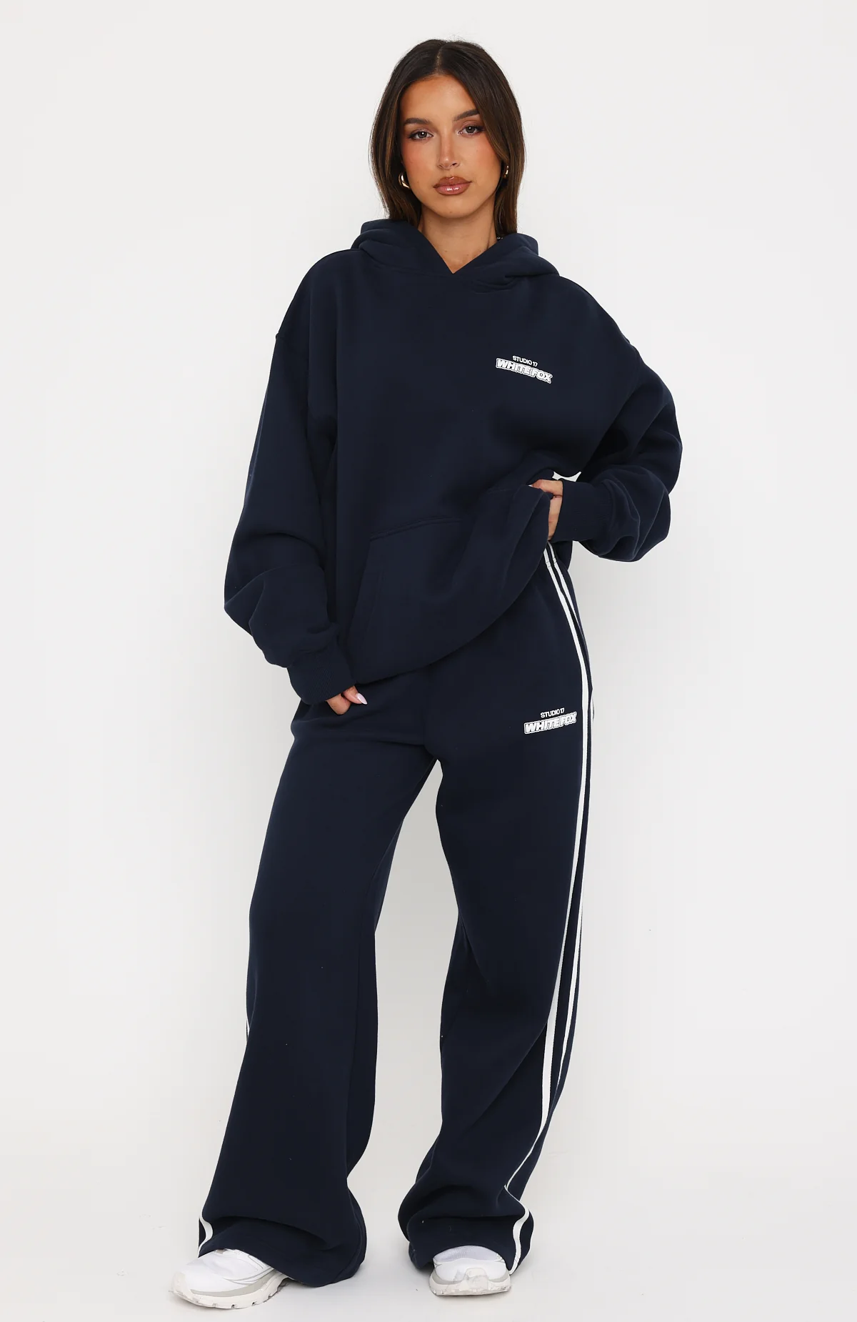Studio 17 Spencer Wide Leg Sweatpants Navy - Image 3