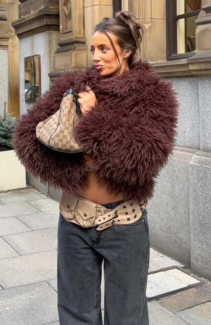 Weekend Away Faux Fur Jacket Chocolate - Image 10
